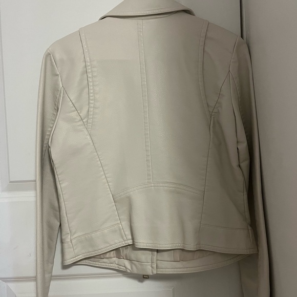 Express Women’s faux leather jacket - Picture 3 of 5